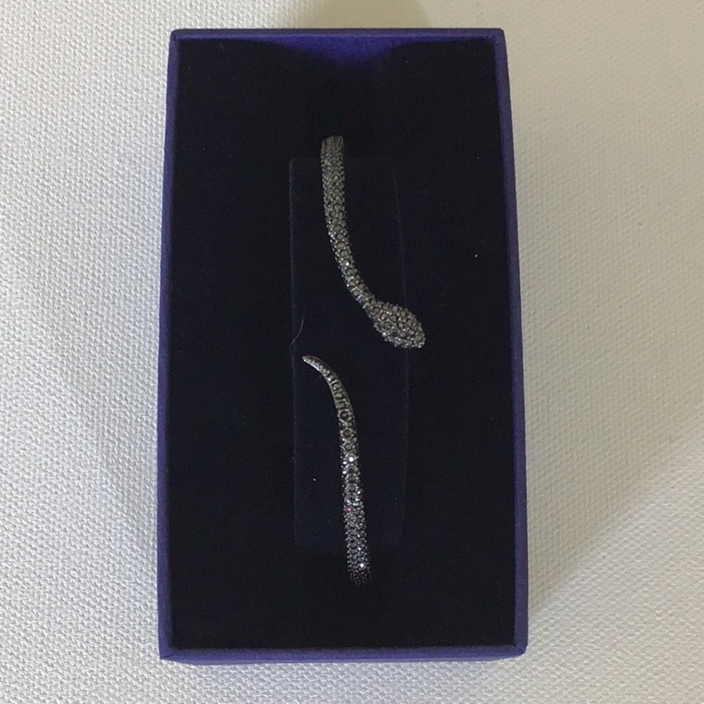 Swarovski Leslie bangle